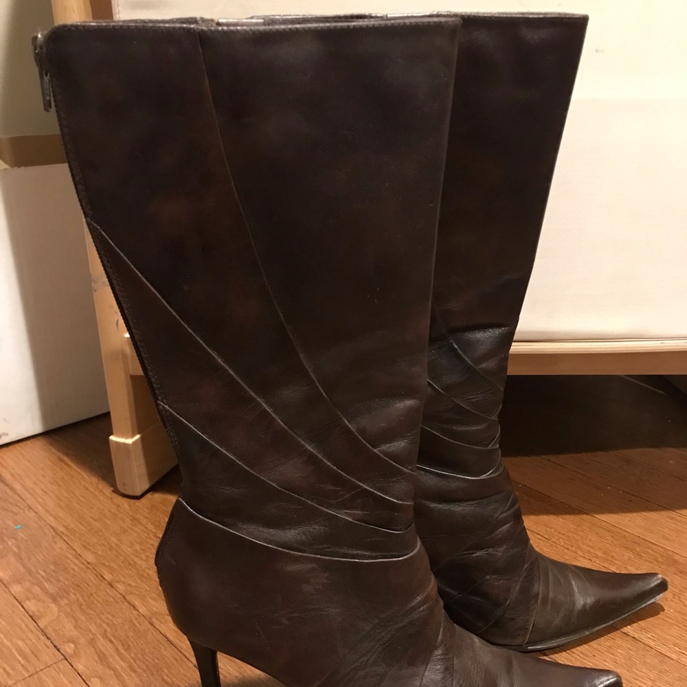 Dark brown women boots